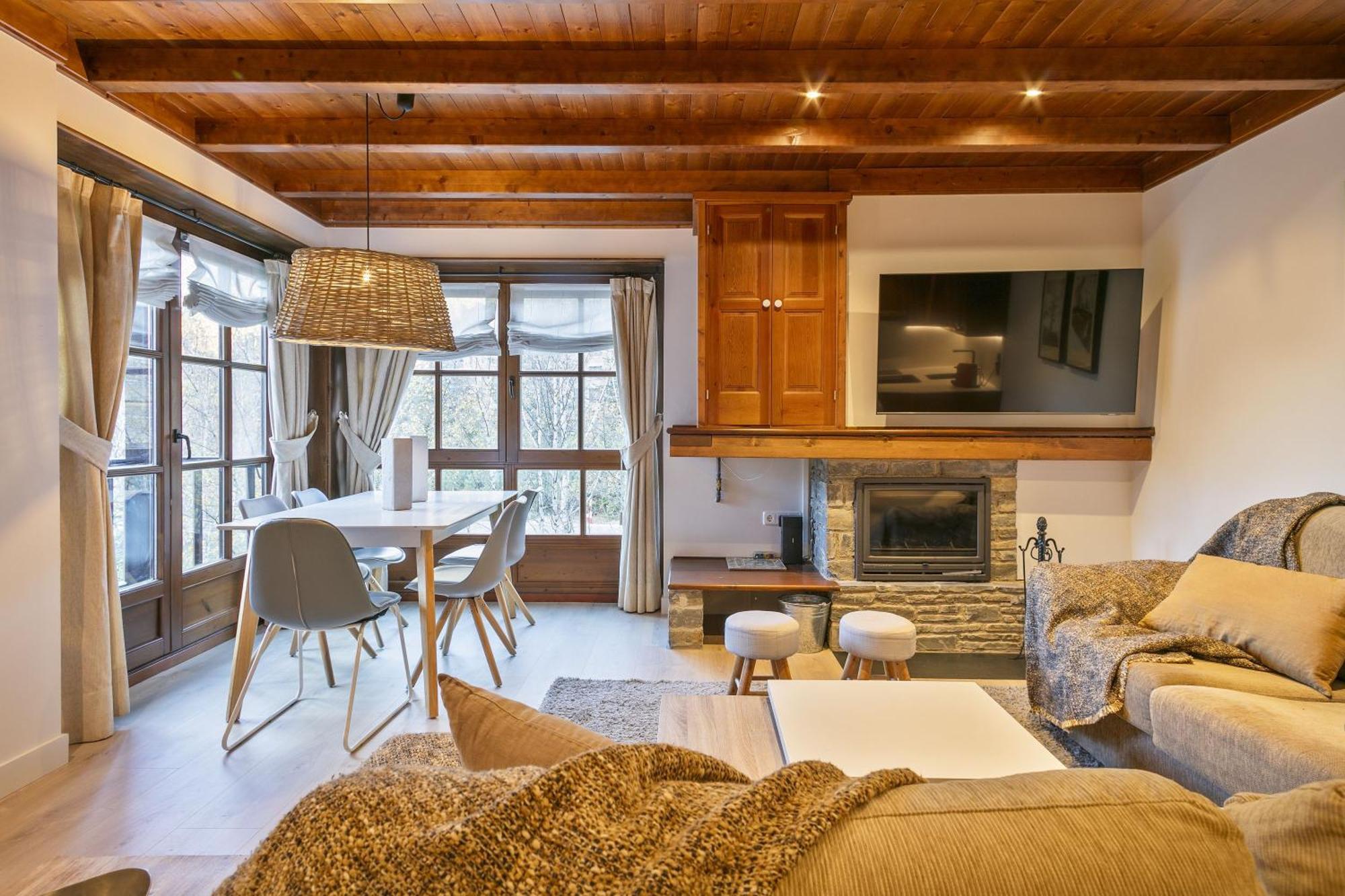 Luderna - Apartamento Val De Ruda A5 Orla Baqueira Beret Exteriör bild